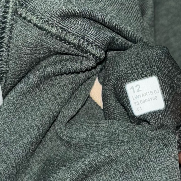 Lululemon Ebb To Street Tank II Women's Size 12 legacy green - Picture 5 of 5